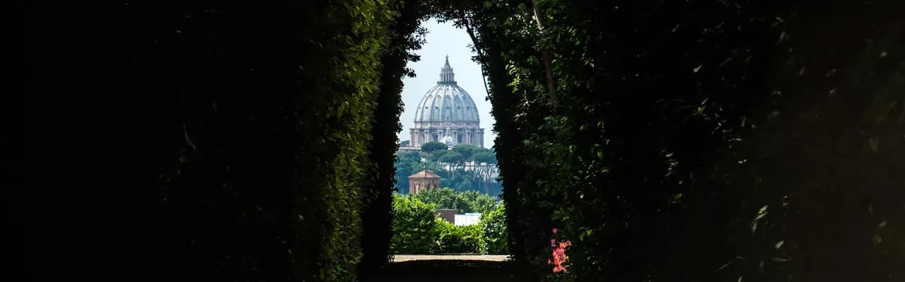 Ile jest dogmatów w kościele katolickim? Odkryj ich znaczenie